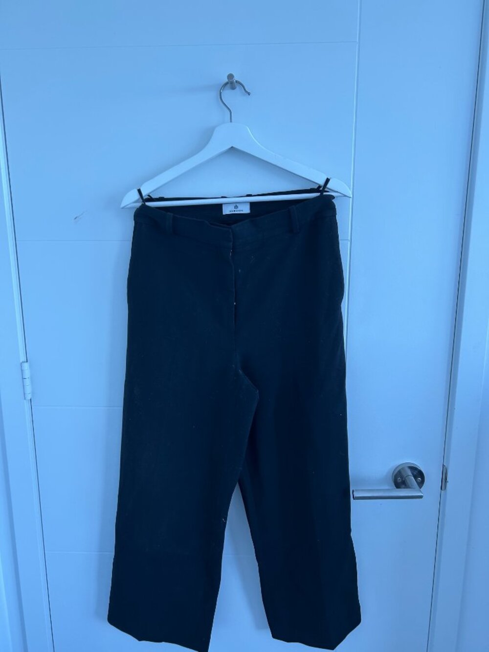 Aritzia Babaton Black Wide-Leg Cropped Trousers Size 8